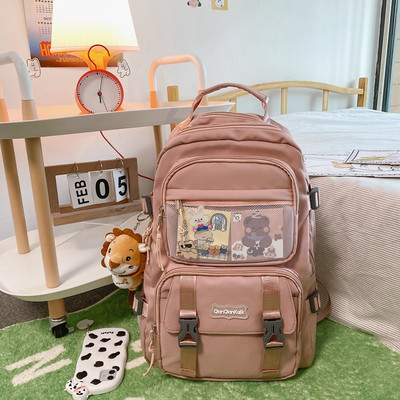 Γυναικείο σακίδιο με φερμουάρ και αγκράφες