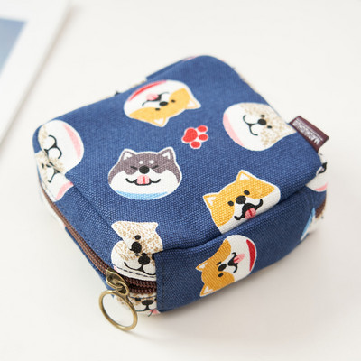 Γυναικείο μίνι πορτοφόλι με φερμουάρ και πολύχρωμες εφαρμογές