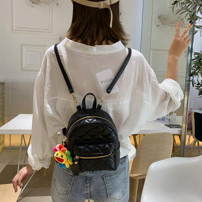 Μικρό καπιτονέ σακίδιο από οικολογικό δέρμα