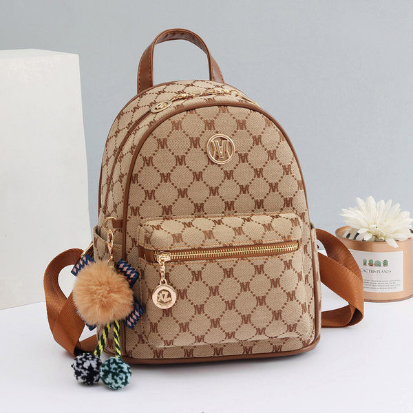 Νέο γυναικείο σακίδιο πλάτης με μεταλλική διακόσμηση - τρία χρώματα