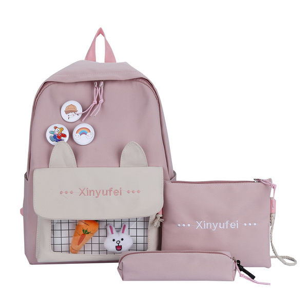 Ikdienas mugursoma ar kabatu un 3D elementiem