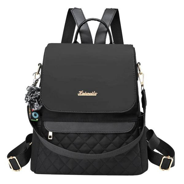 Μοντέρνο γυναικείο σακίδιο με μεταλλική διακόσμηση σε τρία χρώματα