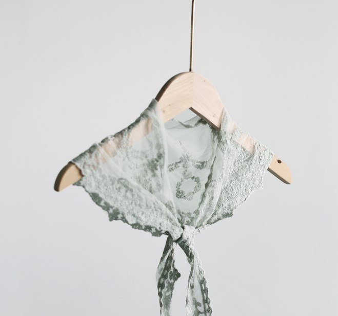 Γυναικείο καλοκαιρινό κασκόλ σε τρία χρώματα και αξεσουάρ μαλλιών