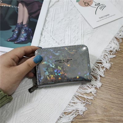 Γυναικείο γυαλιστερό πορτοφόλι με φερμουάρ και επιγραφή