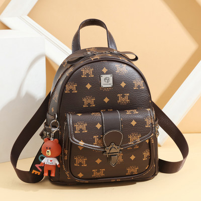 Νέο γυναικείο σακίδιο με απλικέ και μπροστινή τσέπη