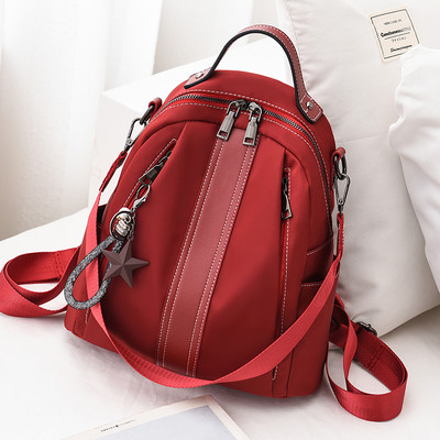 Μοντέρνο γυναικείο σακίδιο με φερμουάρ - μαύρο και κόκκινο χρώμα