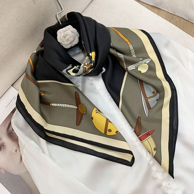 Πολύχρωμα γυναικεία κασκόλ από λεπτό ύφασμα