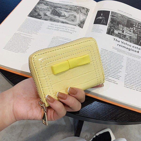 Νέο μοντέλο γυναικείο πορτοφόλι από οικολογικό δέρμα με κορδέλα