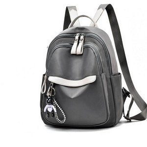 Νέο μοντέλο γυναικείο σακίδιο πλάτης με μπρελόκ σε μαύρο και μπλε χρώμα