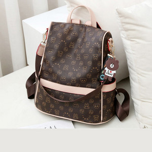 Γυναικείο casual έκο δερμάτινο σακίδιο πλάτης με μπρελόκ αρκουδάκι