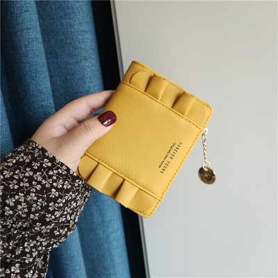 Νέο μοντέλο γυναικείο πορτοφόλι με βολάν και επιγραφή