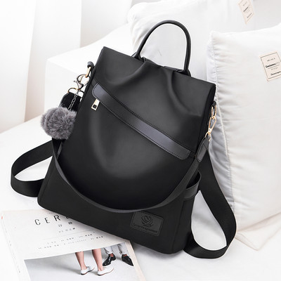 Дамска квадратна раница с цип и странични джобове