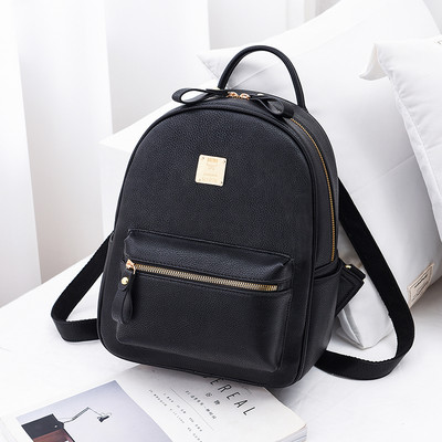 Дамска раница от еко кожа с заден и преден джоб с цип