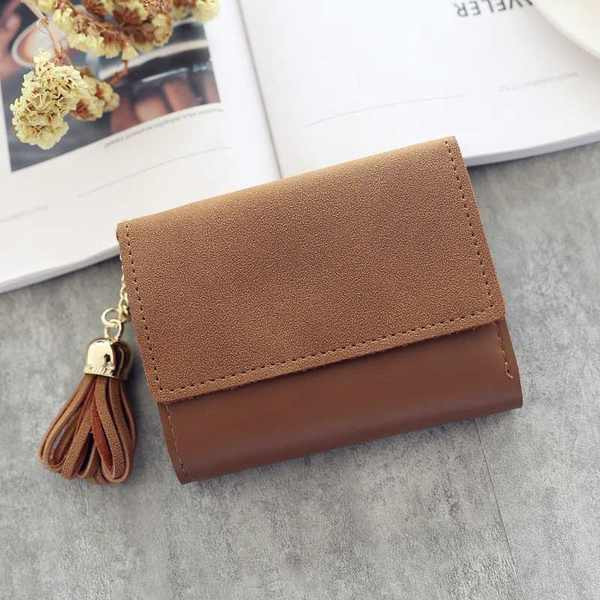 Vienkārša modeļa sieviešu somiņa ar kulonu