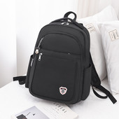 Дамска платнена раница с цип и емблема 