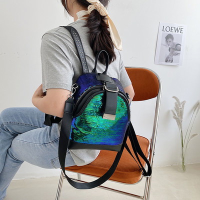 Moderan mali ruksak sa šljokicama