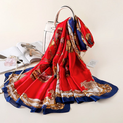 Κομψό γυναικείο κασκόλ κατάλληλο για καλοκαίρι με λουλουδάτη διακόσμηση