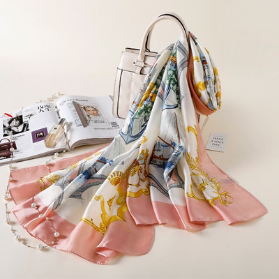 Κομψό γυναικείο κασκόλ κατάλληλο για καλοκαίρι με λουλουδάτη διακόσμηση