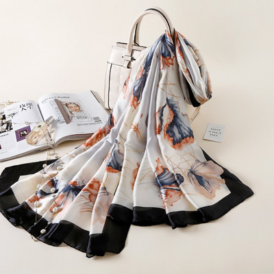 Κομψό γυναικείο κασκόλ κατάλληλο για καλοκαίρι με λουλουδάτη διακόσμηση