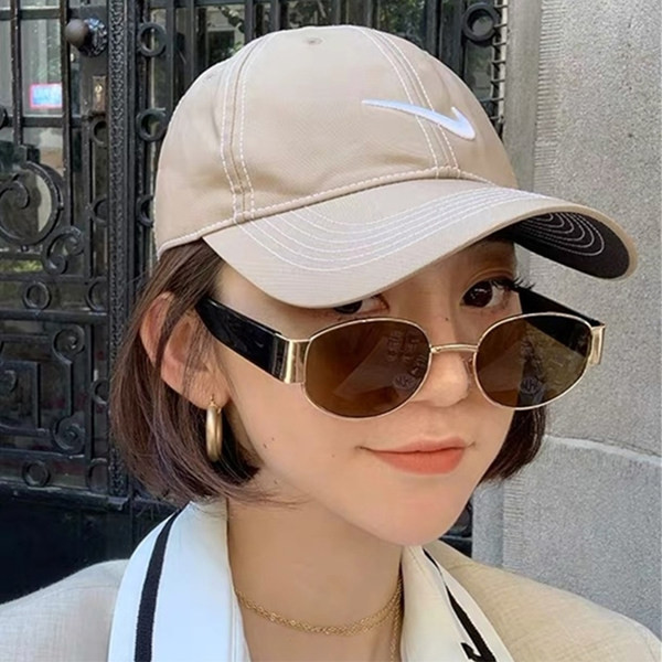 Γυναικεία μοντέρνα ρετρό γυαλιά ηλίου