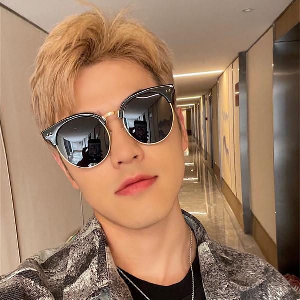 Ανδρικά γυαλιά ηλίου με μεγάλο σκελετό