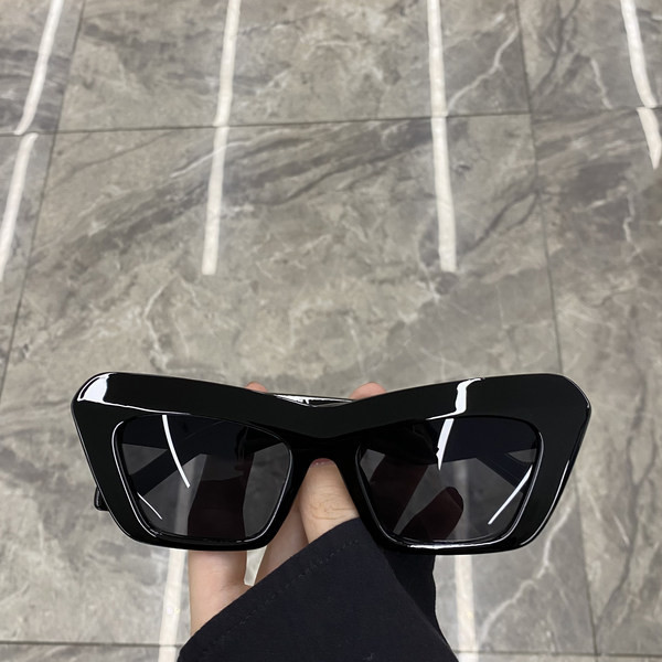 Νέο μοντέλο γυναικεία γυαλιά ηλίου - διάφορα χρώματα