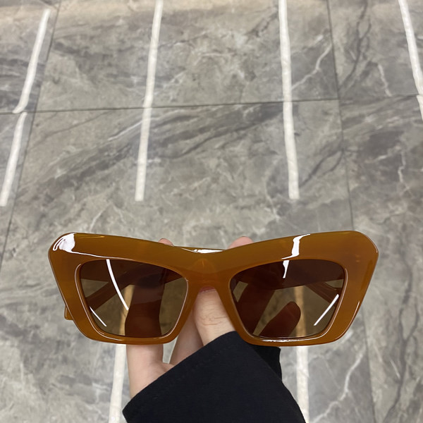 Νέο μοντέλο γυναικεία γυαλιά ηλίου - διάφορα χρώματα