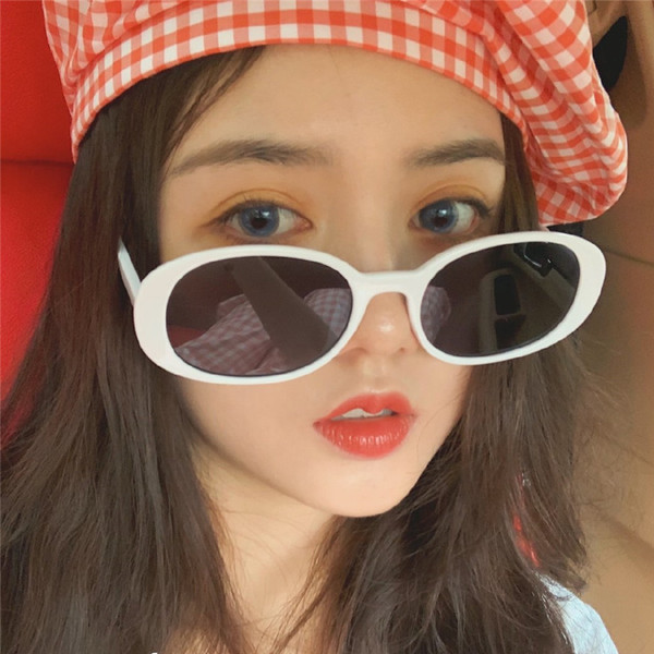 Γυναικεία κομψά στρογγυλά γυαλιά ηλίου