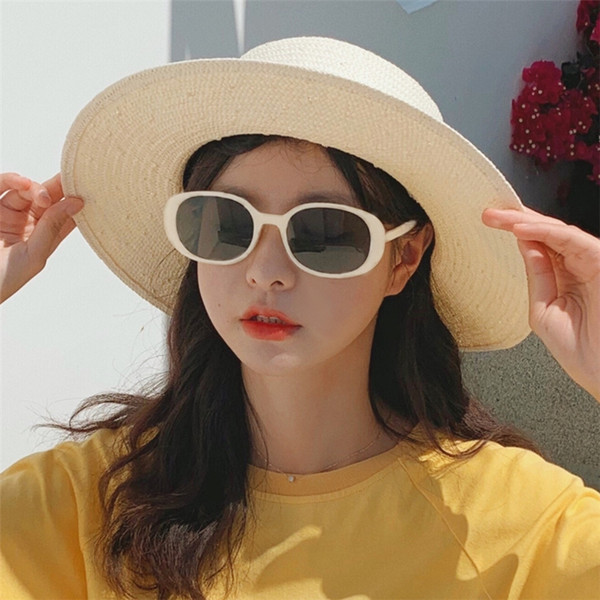 Γυναικεία κομψά στρογγυλά γυαλιά ηλίου