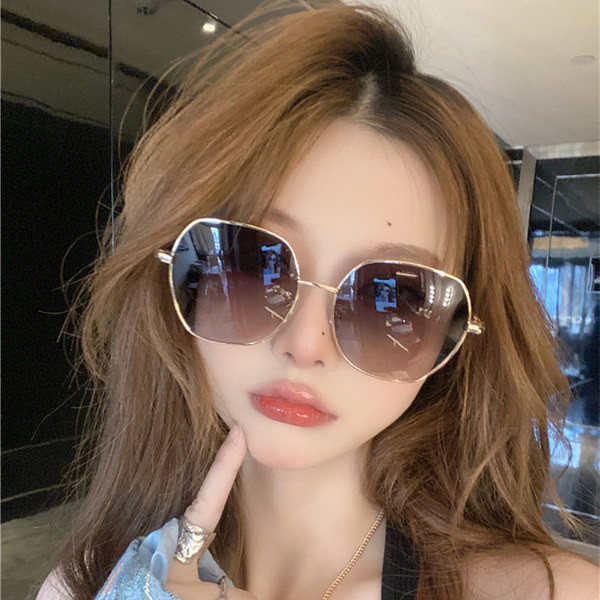 Μοντέρνα στρογγυλά γυαλιά ηλίου