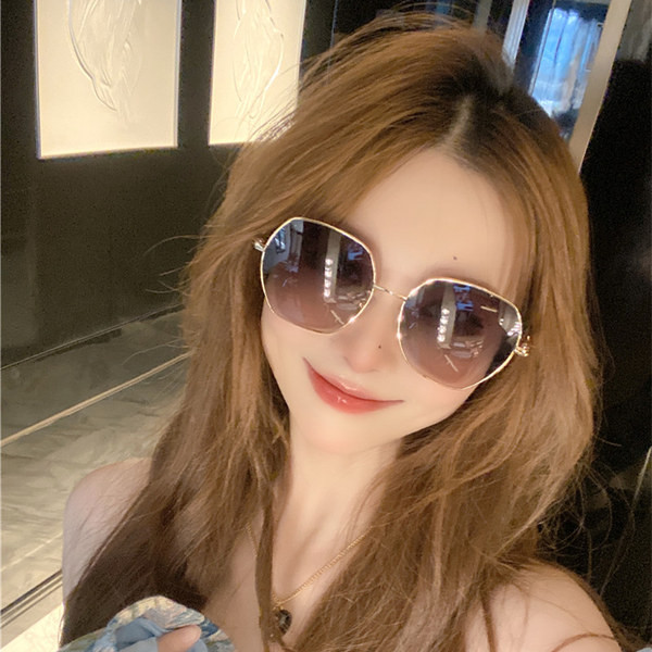 Μοντέρνα στρογγυλά γυαλιά ηλίου