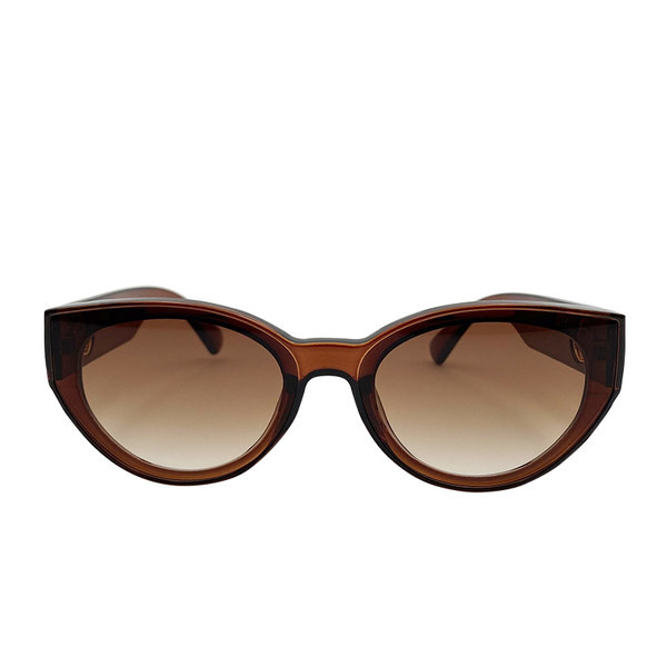 Γυναικεία γυαλιά σε ρετρό στιλ σε διάφορα χρώματα