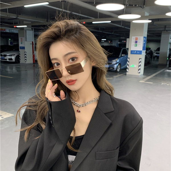 Γυναικεία γυαλιά ηλίου-ρετρό στιλ