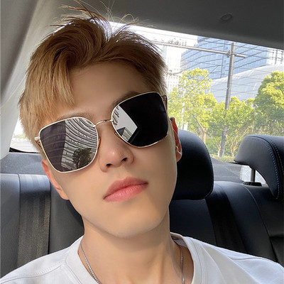 Νέο μοντέλο ανδρικά γυαλιά ηλίου σε τέσσερα χρώματα