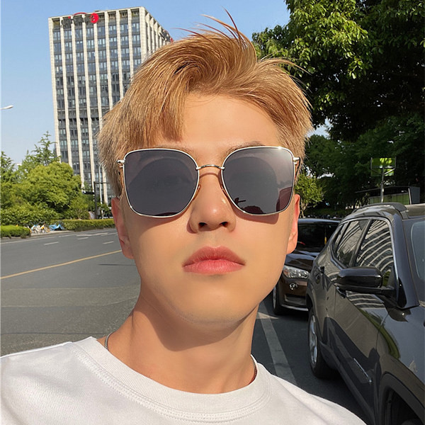 Νέο μοντέλο ανδρικά γυαλιά ηλίου σε τέσσερα χρώματα