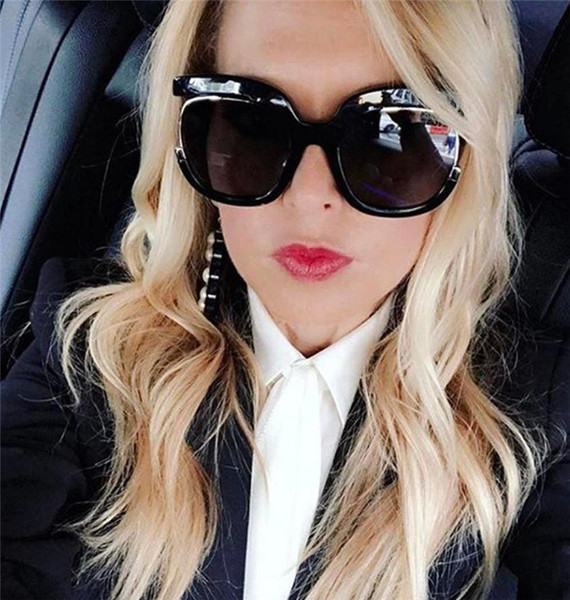 Γυναικεία γυαλιά ηλίου με μη τυποποιημένο πλαίσιο