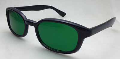 Saulesbrilles no unisex modeļa ar taisnstūra formu