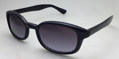 Saulesbrilles no unisex modeļa ar taisnstūra formu