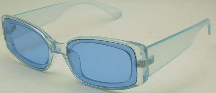 Saulesbrilles no unisex modeļa ar taisnstūra formu