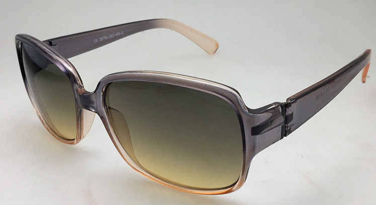 Saulesbrilles no unisex modeļa ar taisnstūra formu