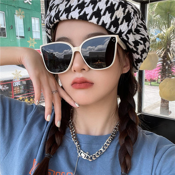 Γυναικεία γυαλιά ηλίου