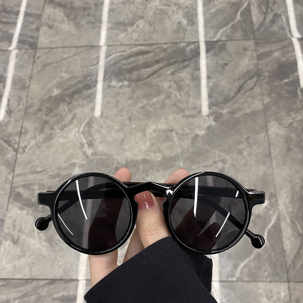 Γυναικεία στρογγυλά γυαλιά σε διάφορα χρώματα