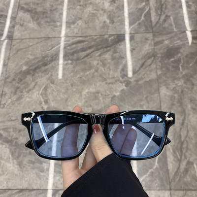 Κομψά γυναικεία γυαλιά ηλίου σε διάφορα χρώματα