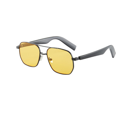 Μοντέρνα γυαλιά ηλίου σε τρία χρώματα - για γυναίκες