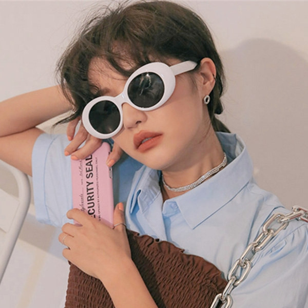 Κομψά γυναικεία ρετρό γυαλιά ηλίου