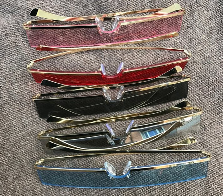 Νέο μοντέλο ανδρικά γυαλιά με ορθογώνιο σχήμα σε πέντε χρώματα