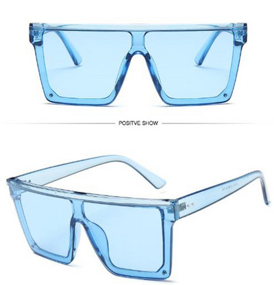 Ochelari moderni cu forma pătrată a ochelarilor