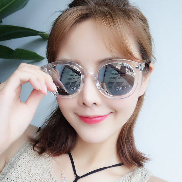 Νέο μοντέλο γυναικεία γυαλιά ηλίου με στρογγυλό σχήμα