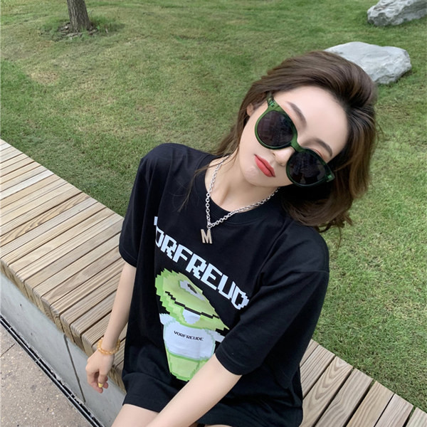 Modernas sieviešu apaļas brilles divās krāsās