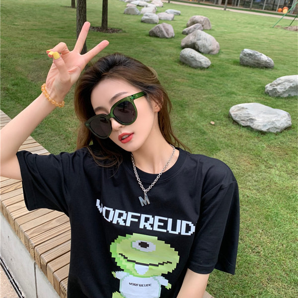 Modernas sieviešu apaļas brilles divās krāsās